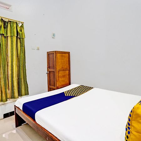 Oyo Life 91866 Paradise Ok Kost Syariah Mojokerto Exterior photo